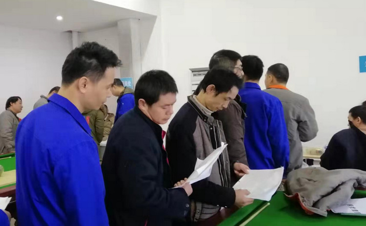 关爱员工预防职业。。。。，，，，，我们在行动